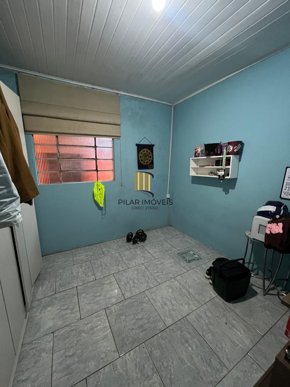 casa com 4 Dormitórios no Bairro Restinga