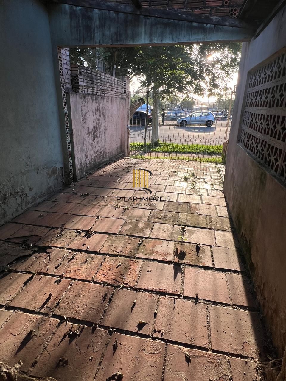 casa com 4 Dormitórios no Bairro Restinga