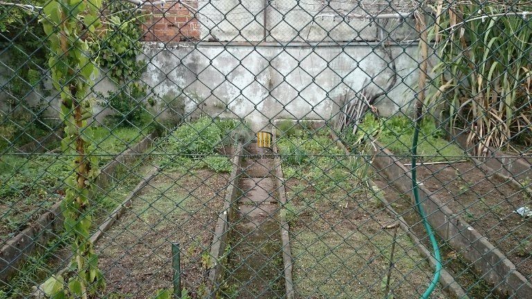 Casa com 4 dormitórios no Bairro Guarujá