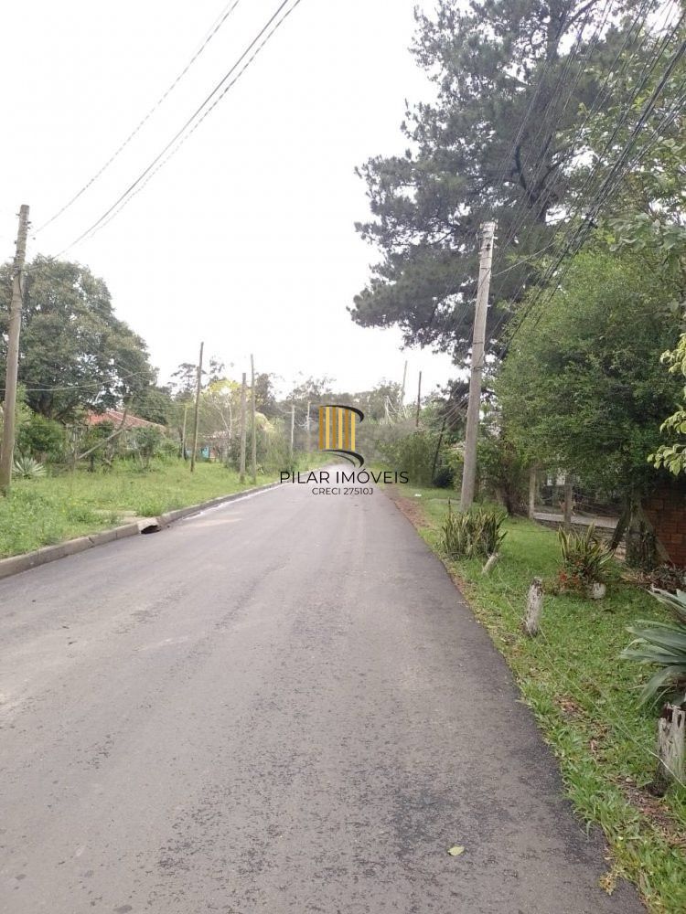 Casa com 3 dormitórios no bairro Restinga