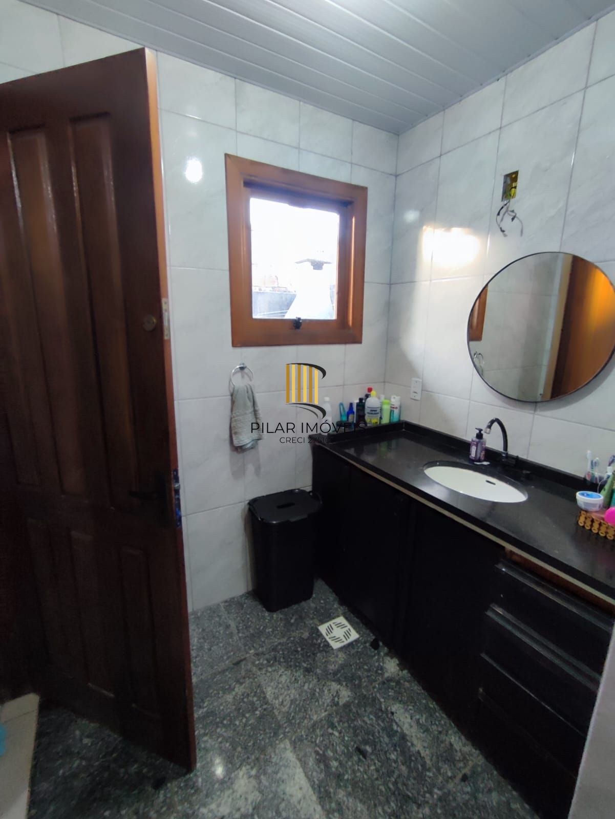 Casa no bairro Hípica - 2 dormitórios - 1 suíte