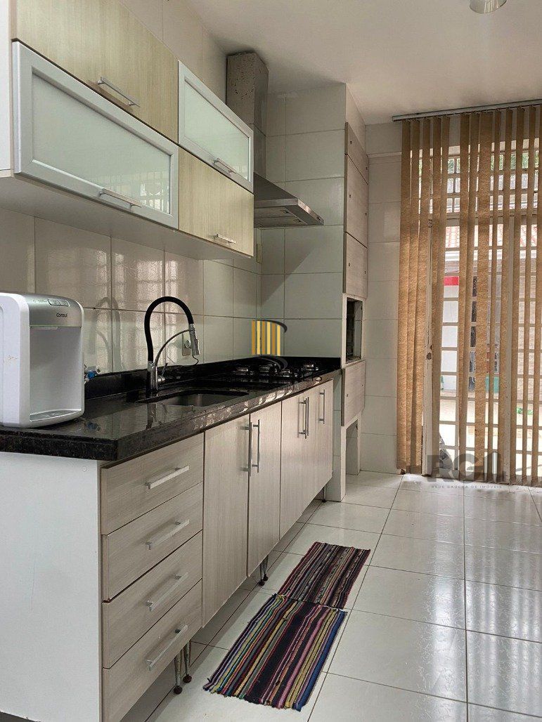 Casa no bairro Cavalhada - 3 dormitórios