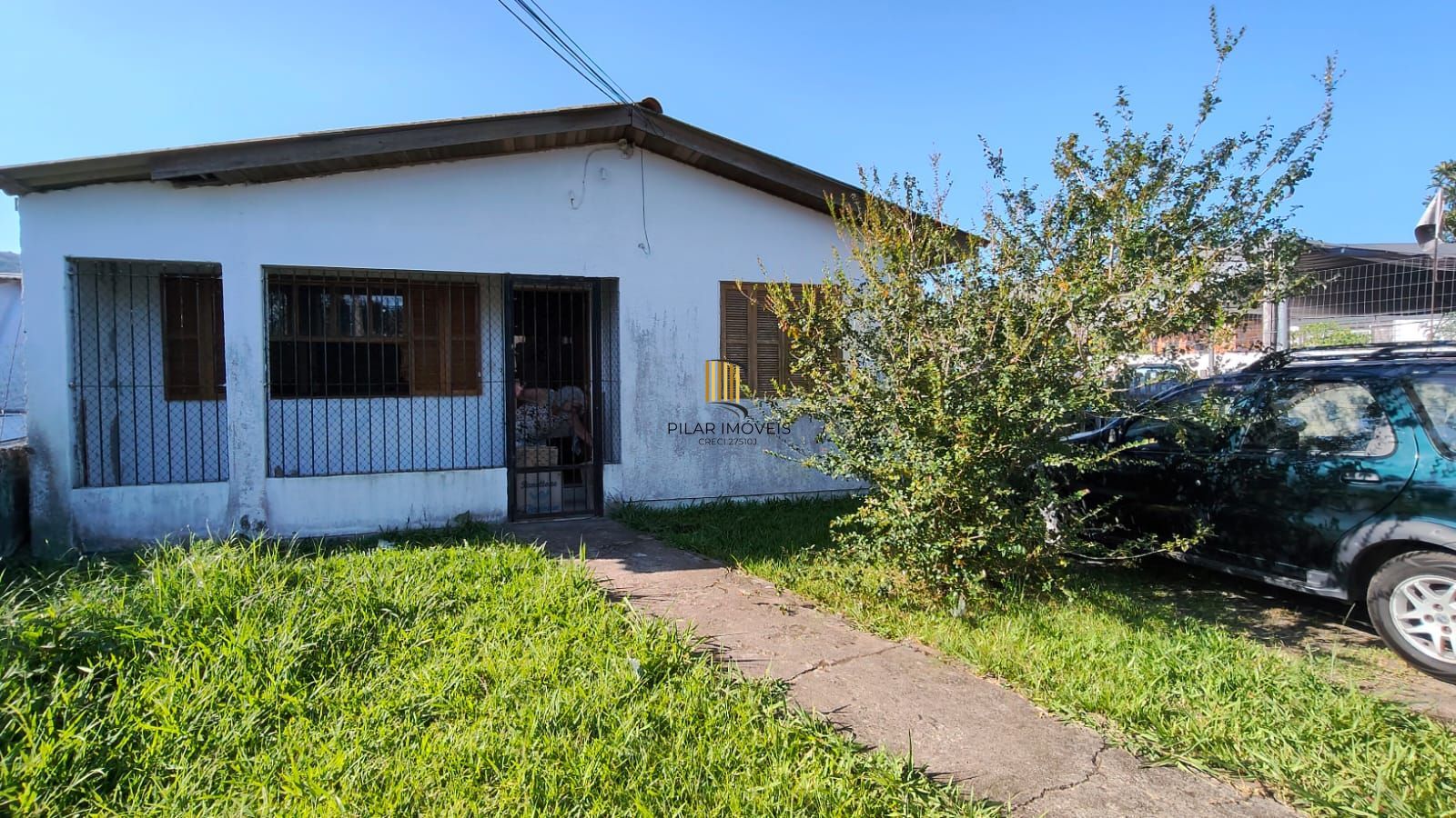 Casa com Terreno Grande com ótima Localização - Pilar Imóveis
