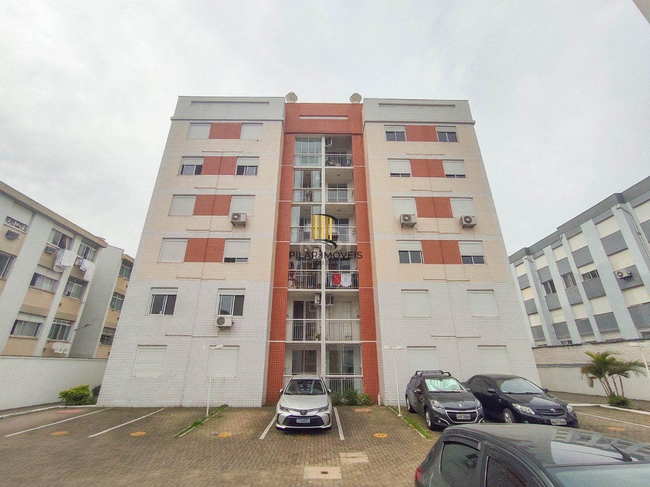 Apartamento no bairro Cristal - 3 dormitórios