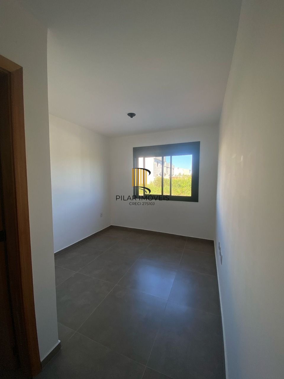 Casa térrea de 3 dormitórios sendo um suíte