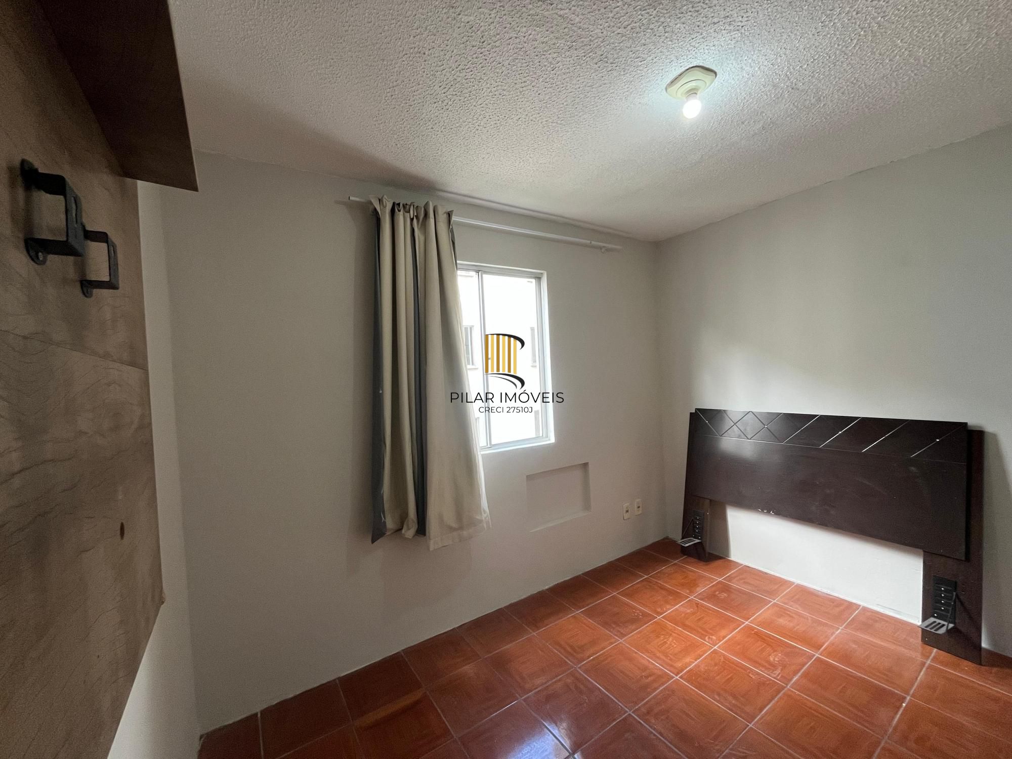 Apartamento na Restinga - 2 Dormitórios