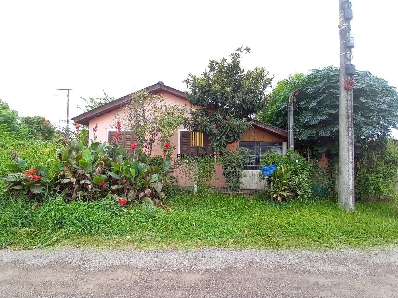 Casa no bairro Lami com terreno de 500 m²