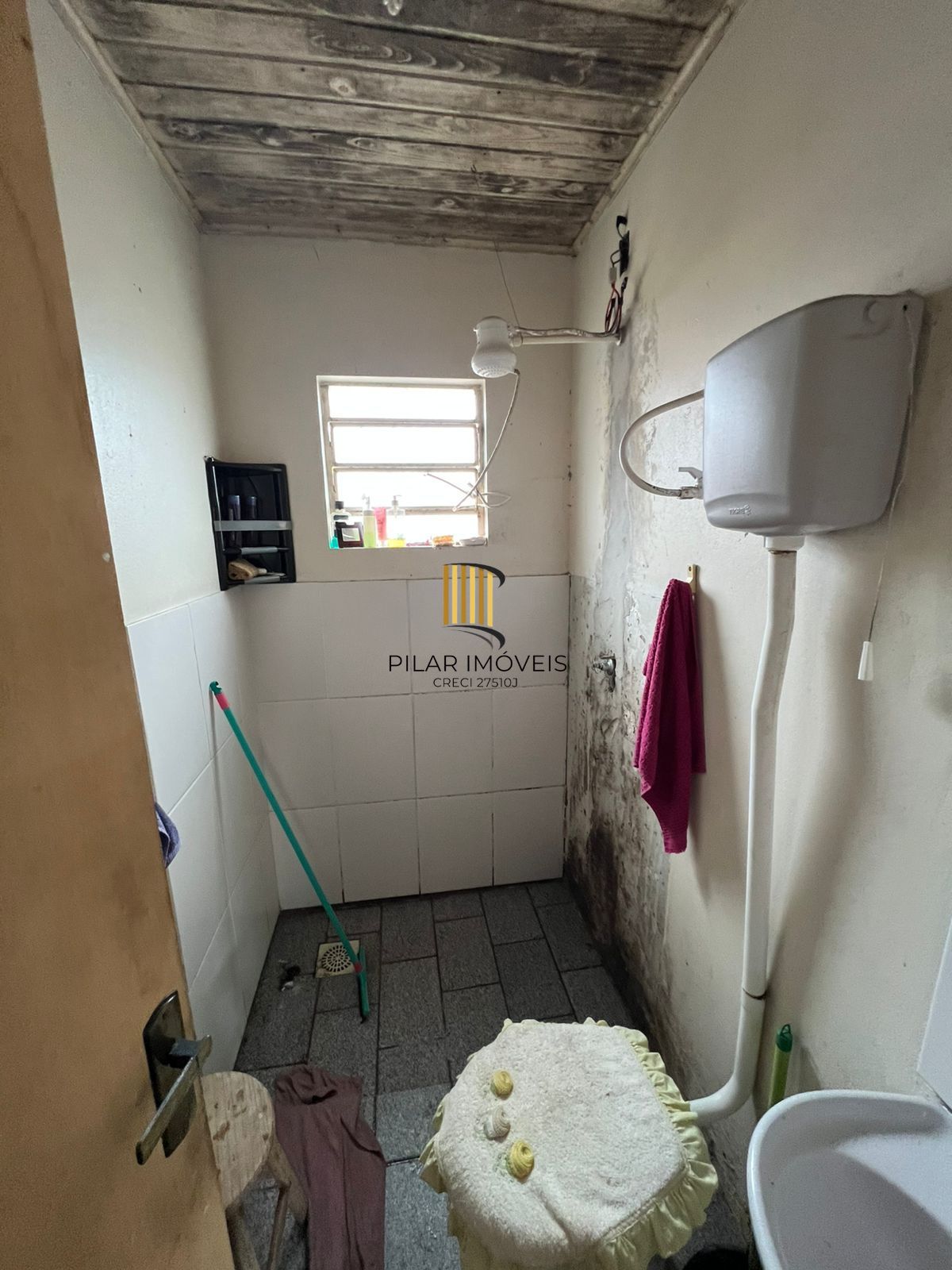Casa de 2 dormitórios em condominio bairro Agronomia