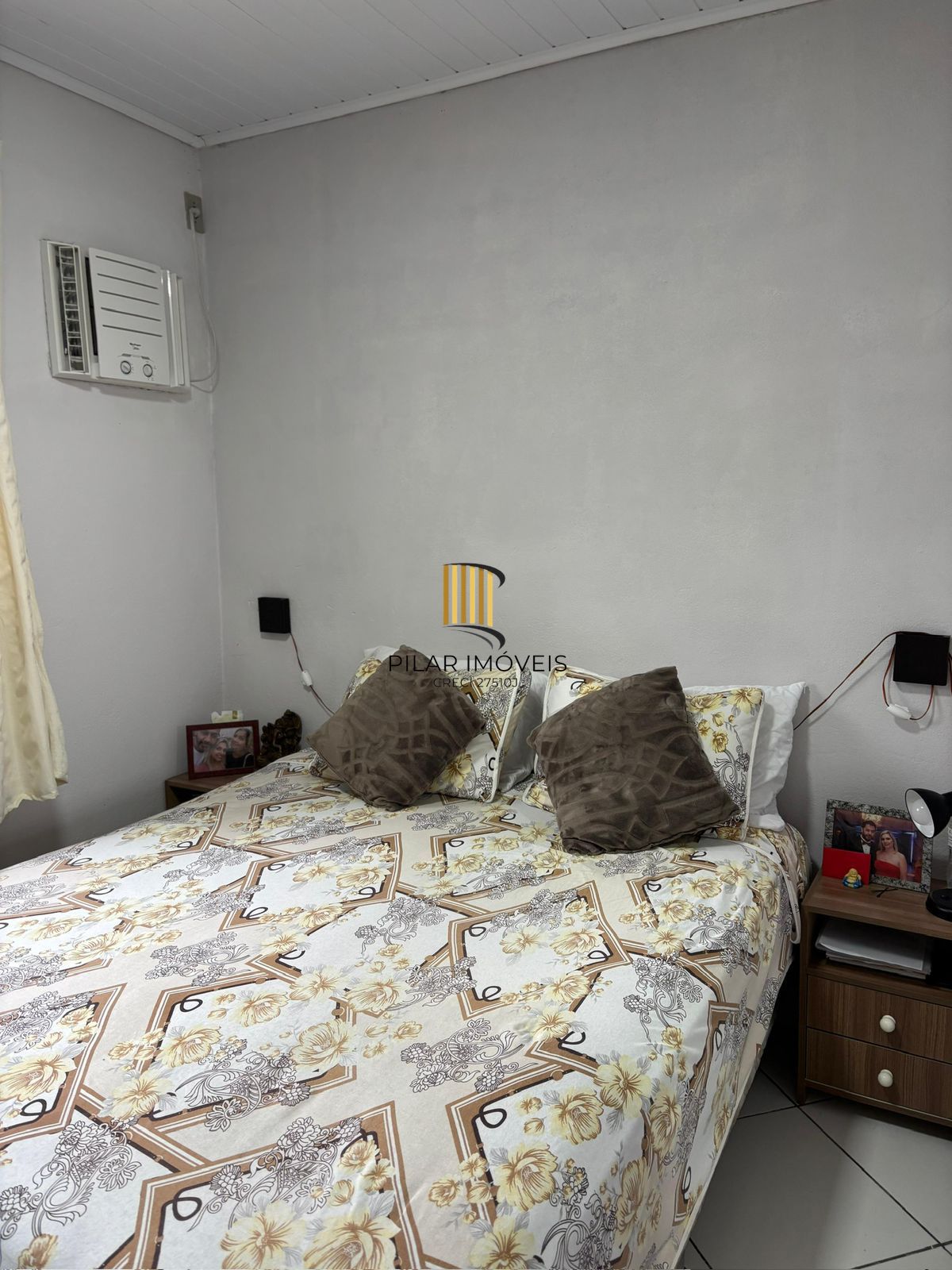 SITIO COM DUAS CASAS E PISCINA NA RESTINGA