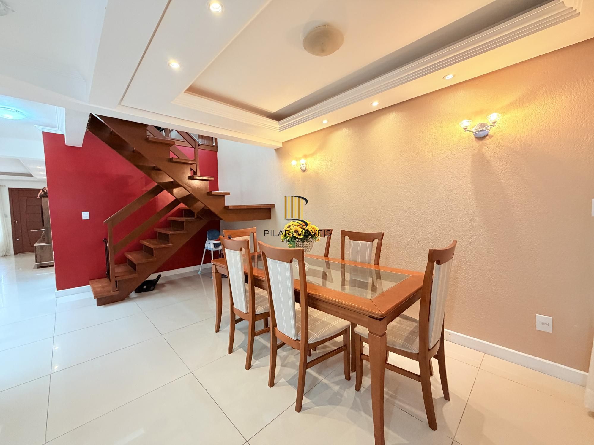 Casa de 2 dormitórios na hípica