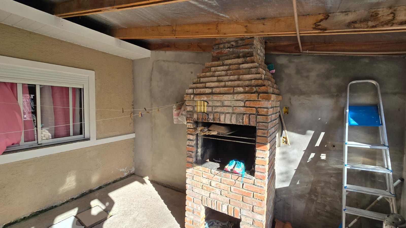 Casa no bairro Hípica - 2 dormitórios