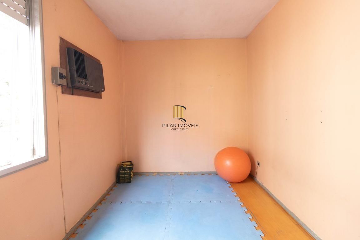 Apartamento no bairro Cristal - 3 dormitórios