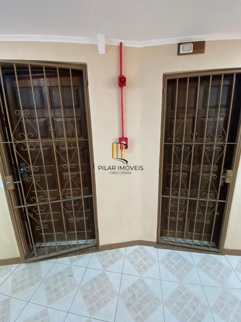 Apartamento no bairro Floresta - 3 dormitórios