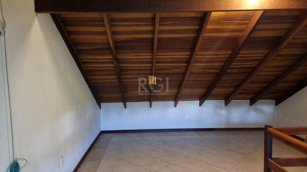 Sobrado Bairro Hípica - 3 Dormitórios