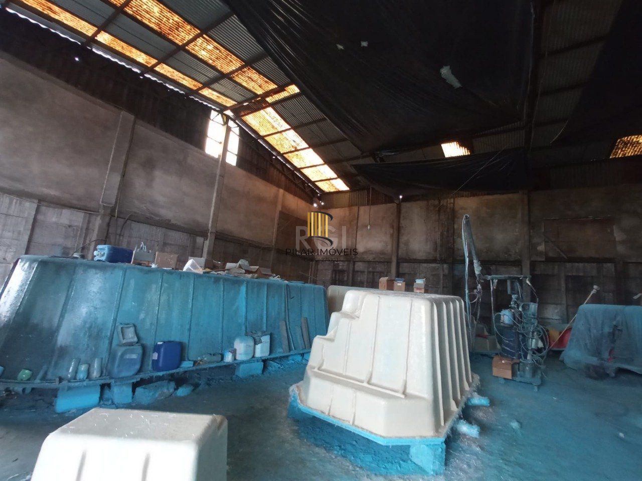 Pavilhão comercial no Bairro Hípica