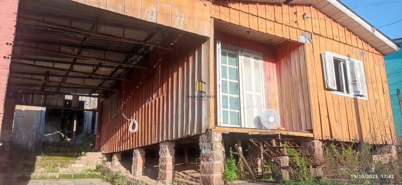 Casa no bairro Pitinga - 3 dormitórios - 2 banheiros