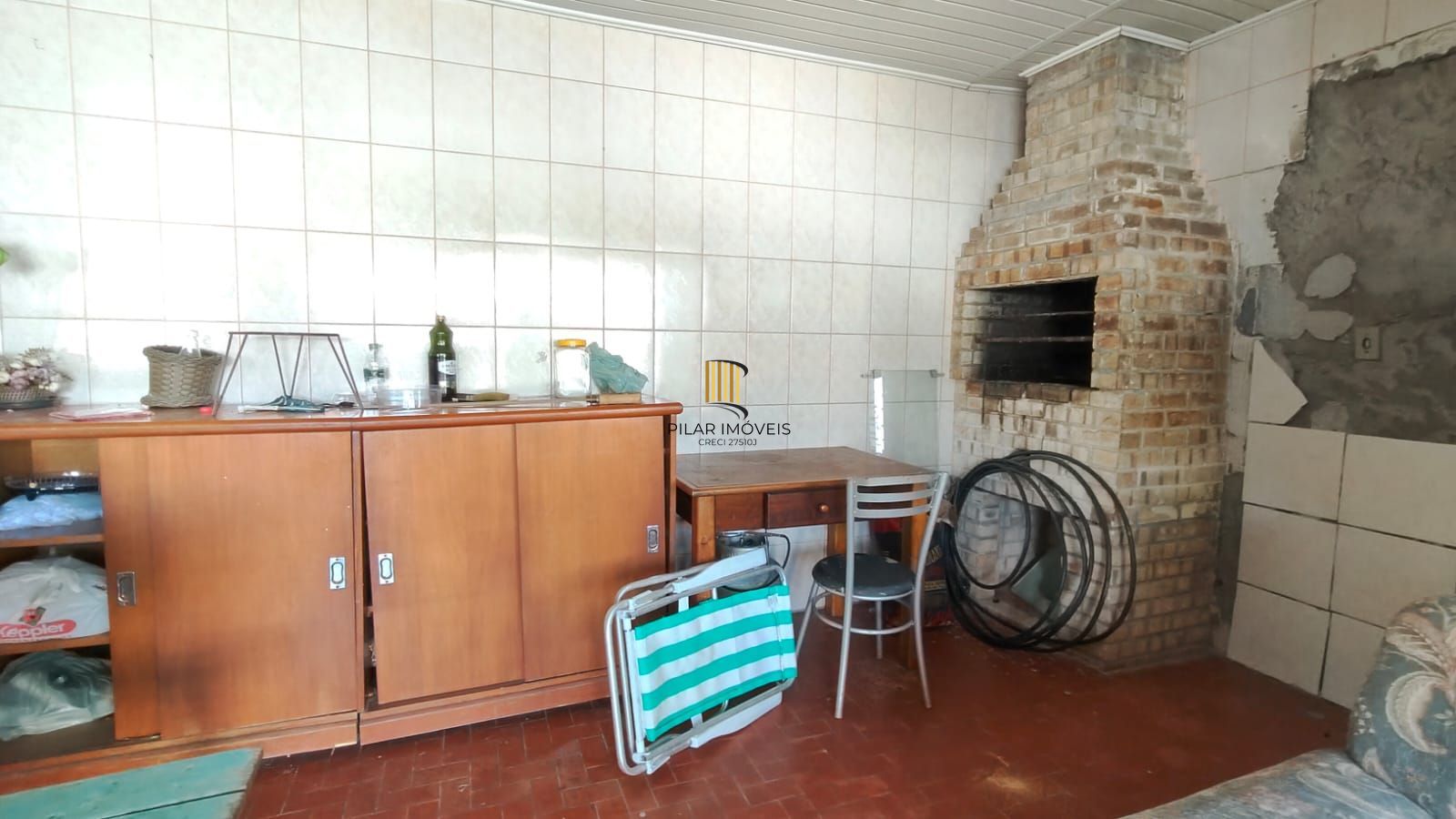 Casa com Terreno Grande com ótima Localização