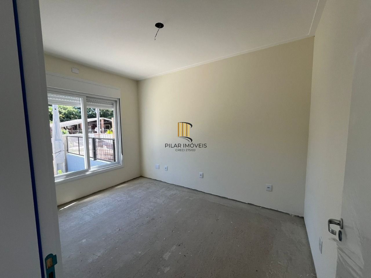 Ótima casa térrea de 3 Dormitórios sendo um suíte