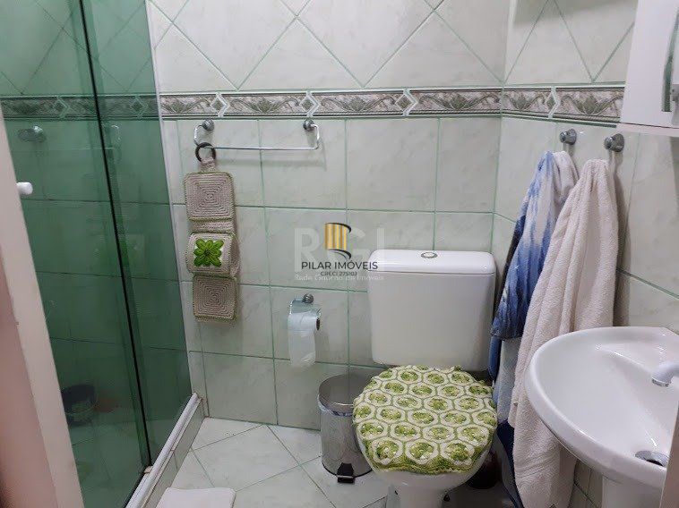 Casa com 4 dormitórios no bairro Vila Nova