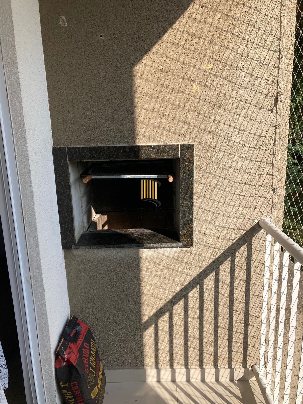 Apartamento no bairro Vila Nova - 2 dormitórios - churrasqueira na sacada