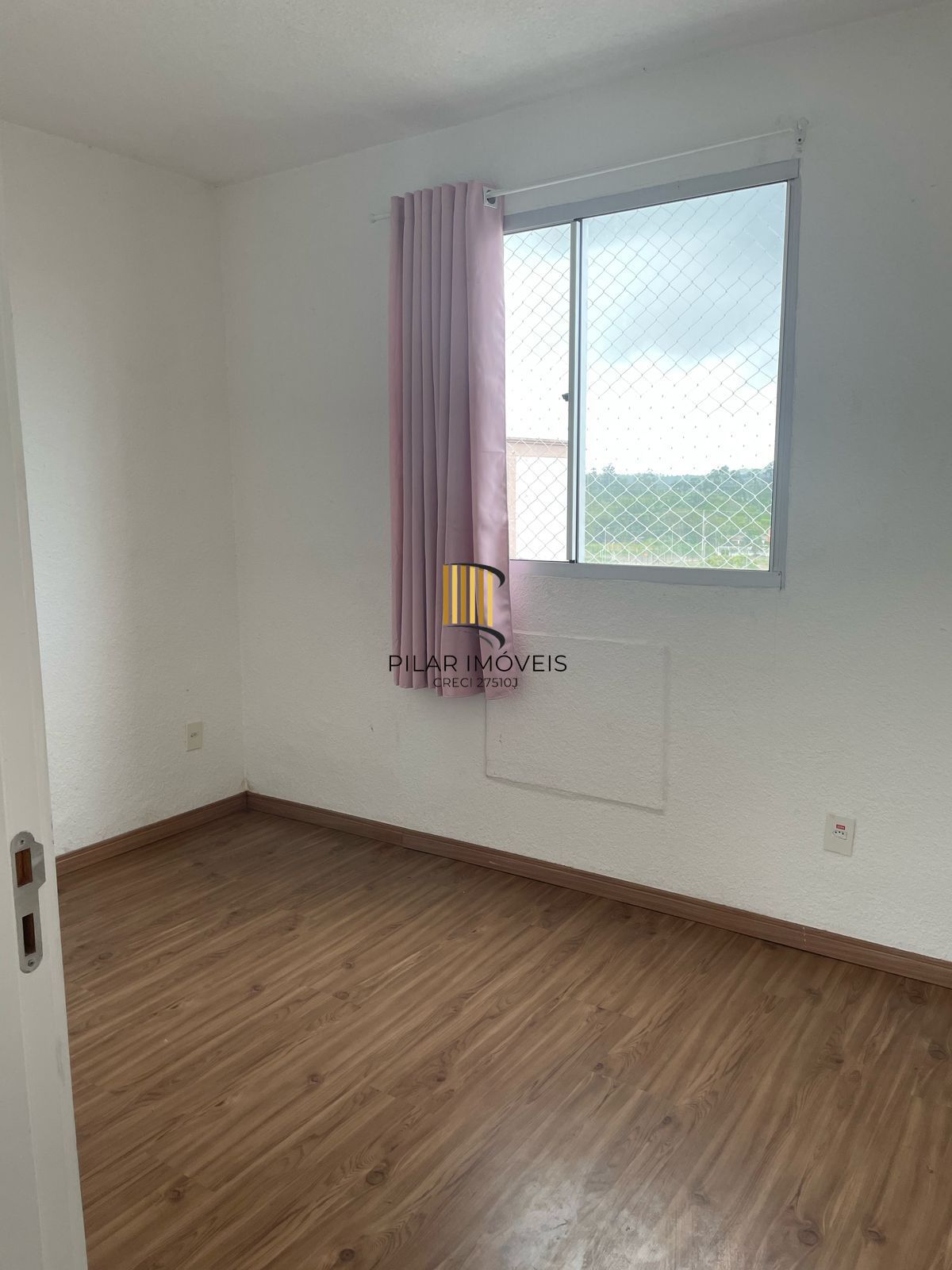 Apartamento de 2 dormitórios no bairro Hípica