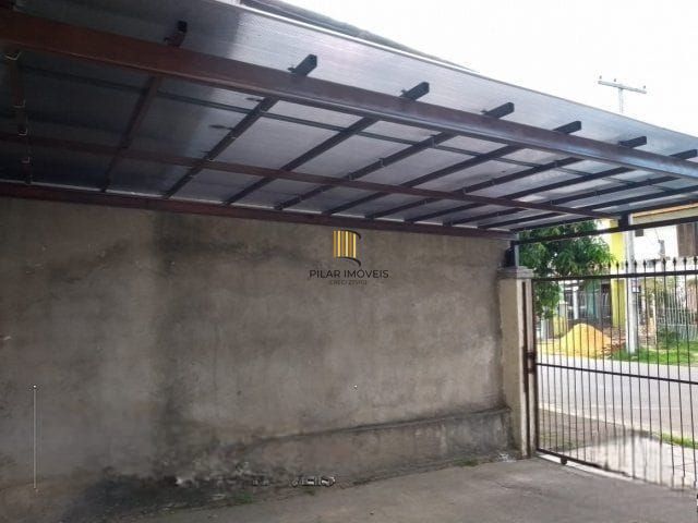 Casa no bairro Hípica - 3 dormitórios