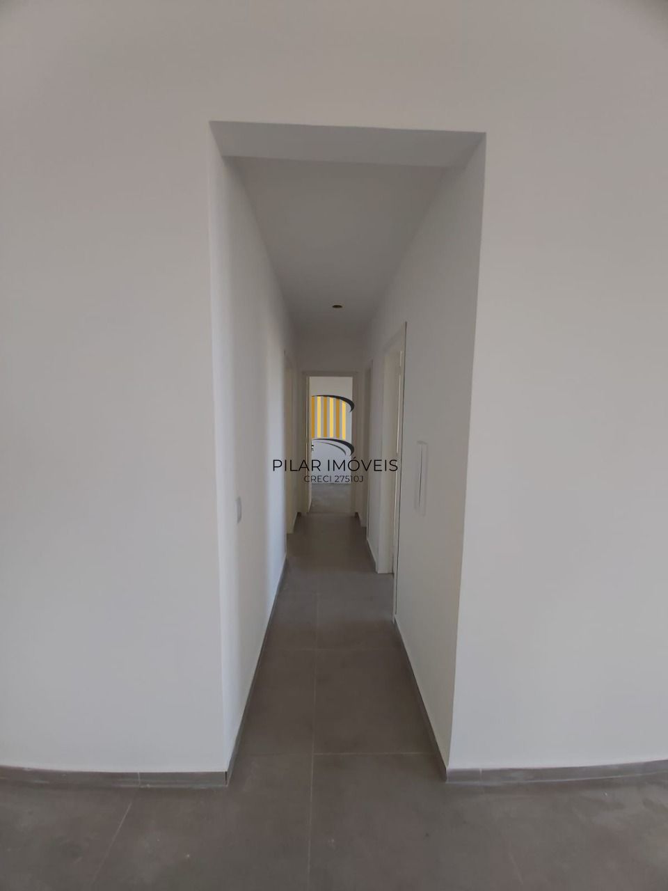 Casa 3 dormitórios no bairro Aberta dos Morros - Loteamento Residence Park