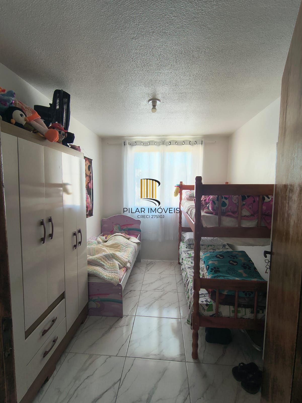 Apartamento de 2 dormitórios na Restinga