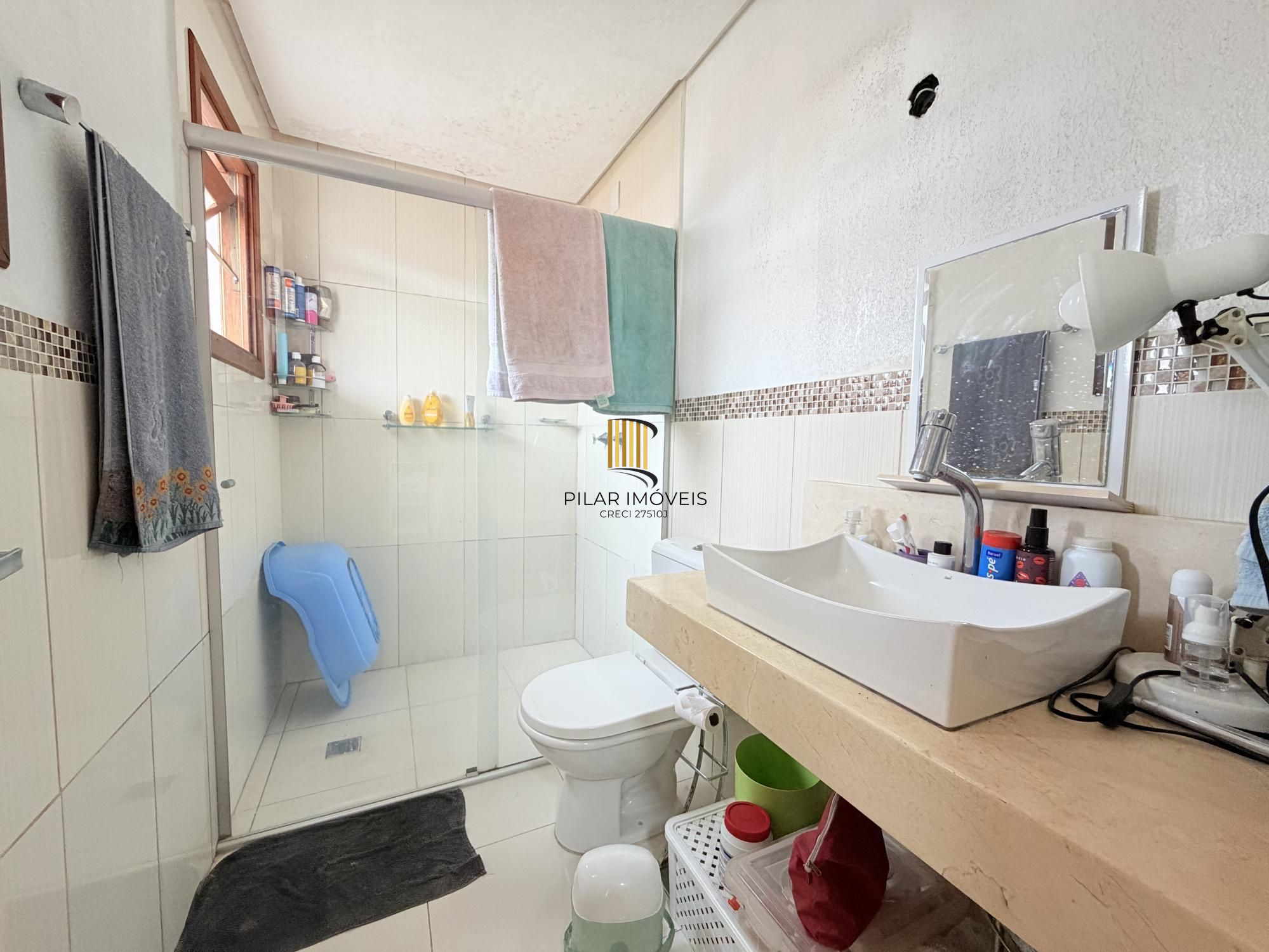 Casa de 2 dormitórios na hípica