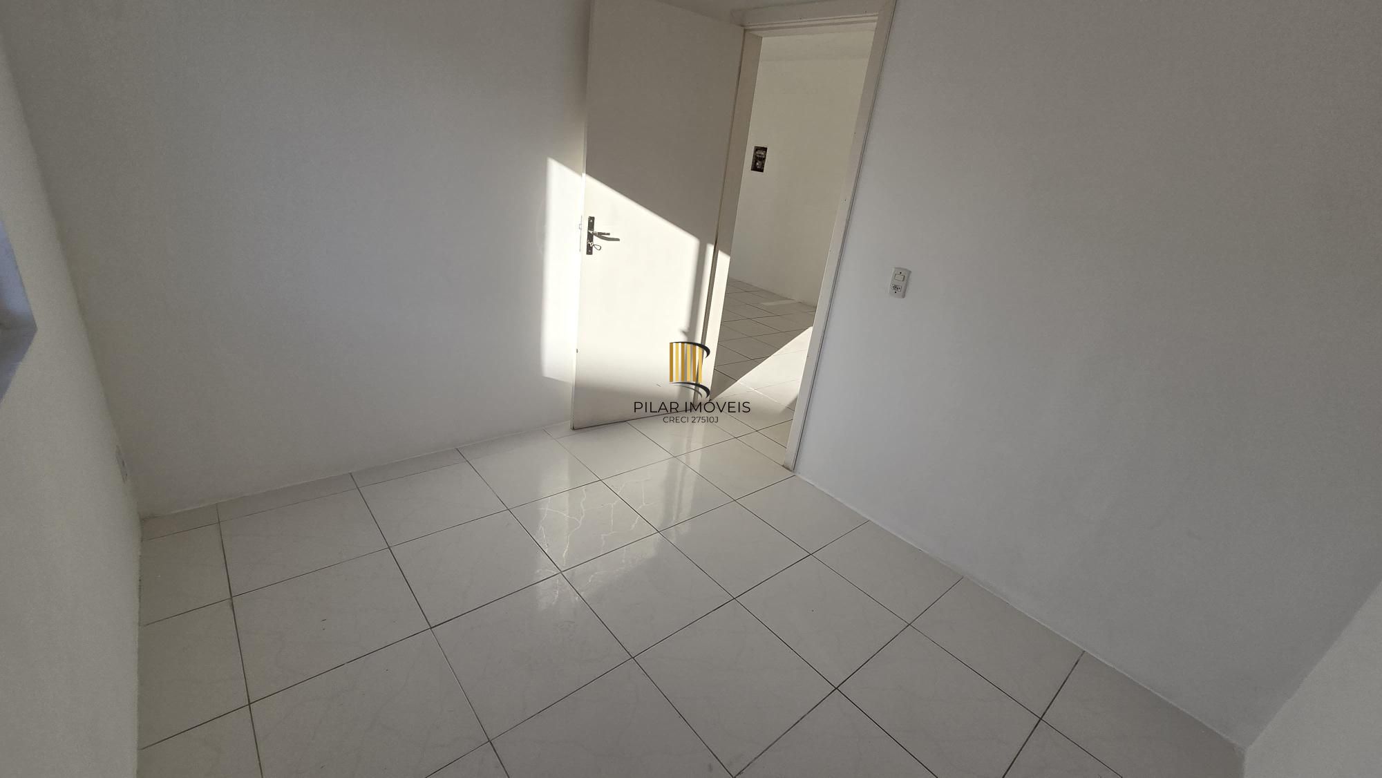 Apartamento no bairro Restinga 2 dormitórios 1 vaga
