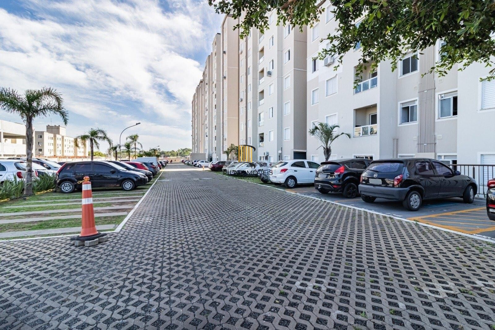 Excelente 2 dormitórios com sacada e churrasqueira