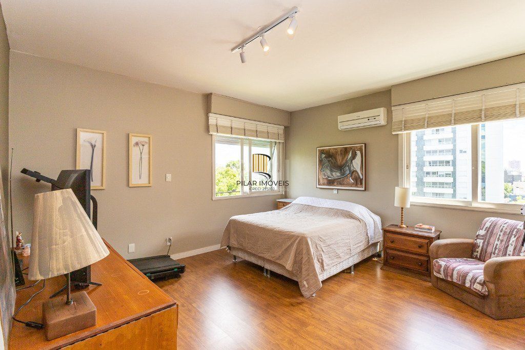 Apartamento no Rio Branco de 4 dormitórios e vaga