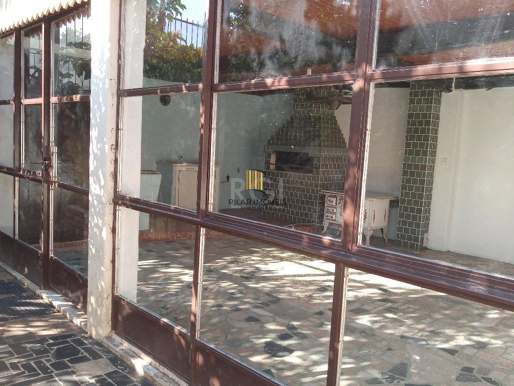 Casa para Venda - 170m², 4 dormitórios, sendo 1 suites, 2 vagas - Tristeza