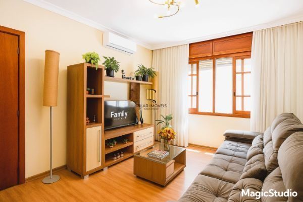 Apartamento com 4 quartos e 93m² à venda em Menino Deus, Porto Alegre. - Pilar Imóveis