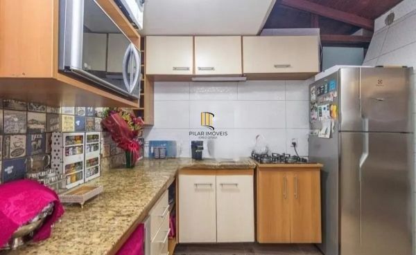 Casa em condomínio de 2 dormitórios vaga e infra