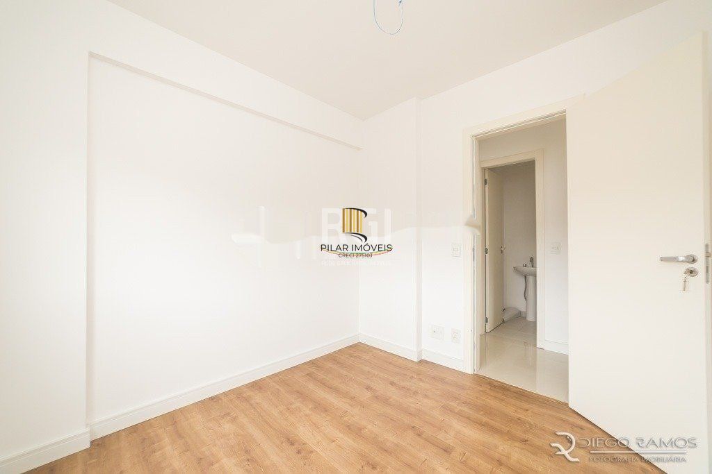 Apartamento para Venda - 56.82m², 2 dormitórios, sendo 1 suites, 1 vaga - Alto Petrópolis