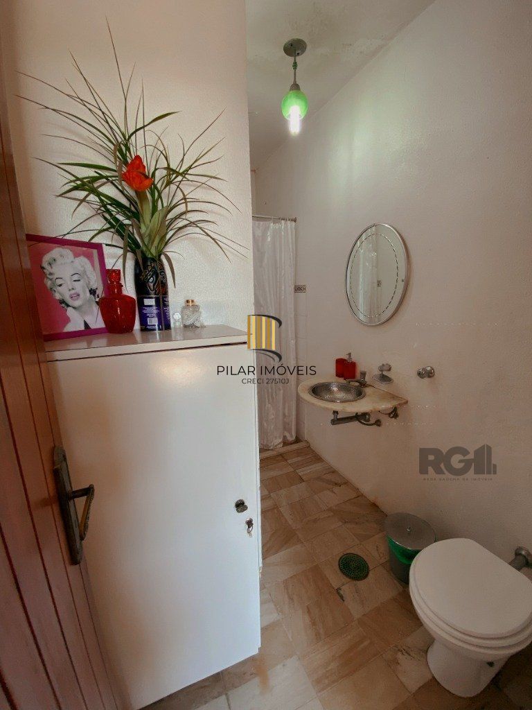 Casa no Teresópolis de 4 dormitórios e 4 vagas