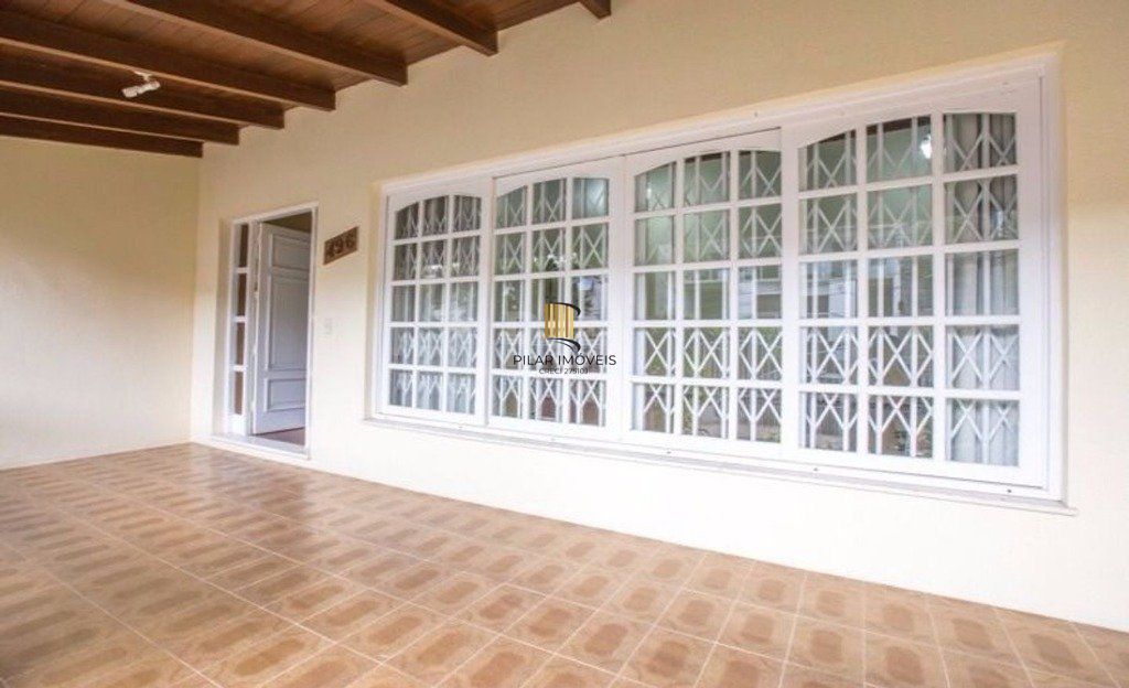 Casa para Venda - 309m², 3 dormitórios, sendo 1 suites, 3 vagas - Medianeira