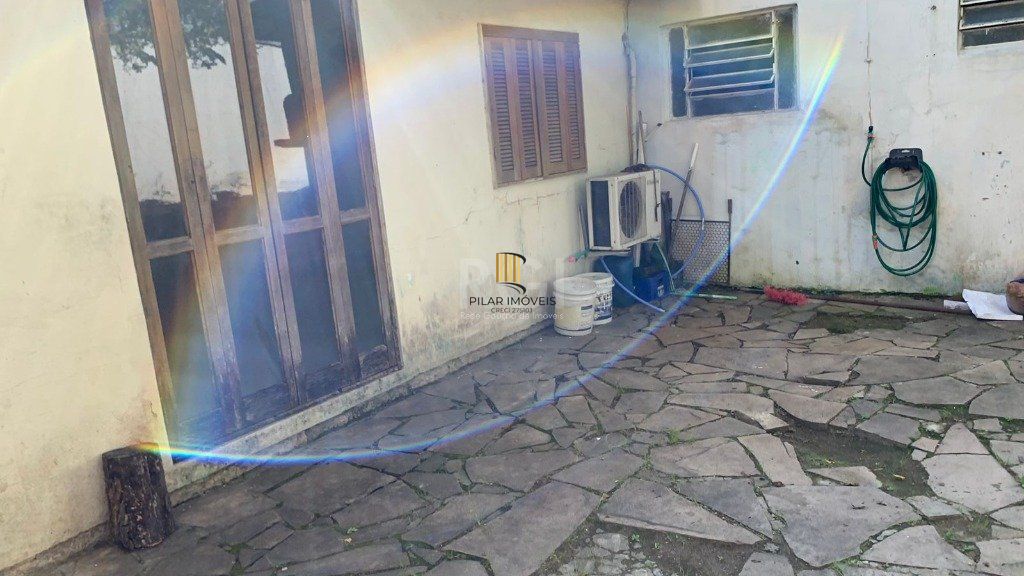 Casa 4 dormitórios 3 banheiros garagem coberta para 3 + carros