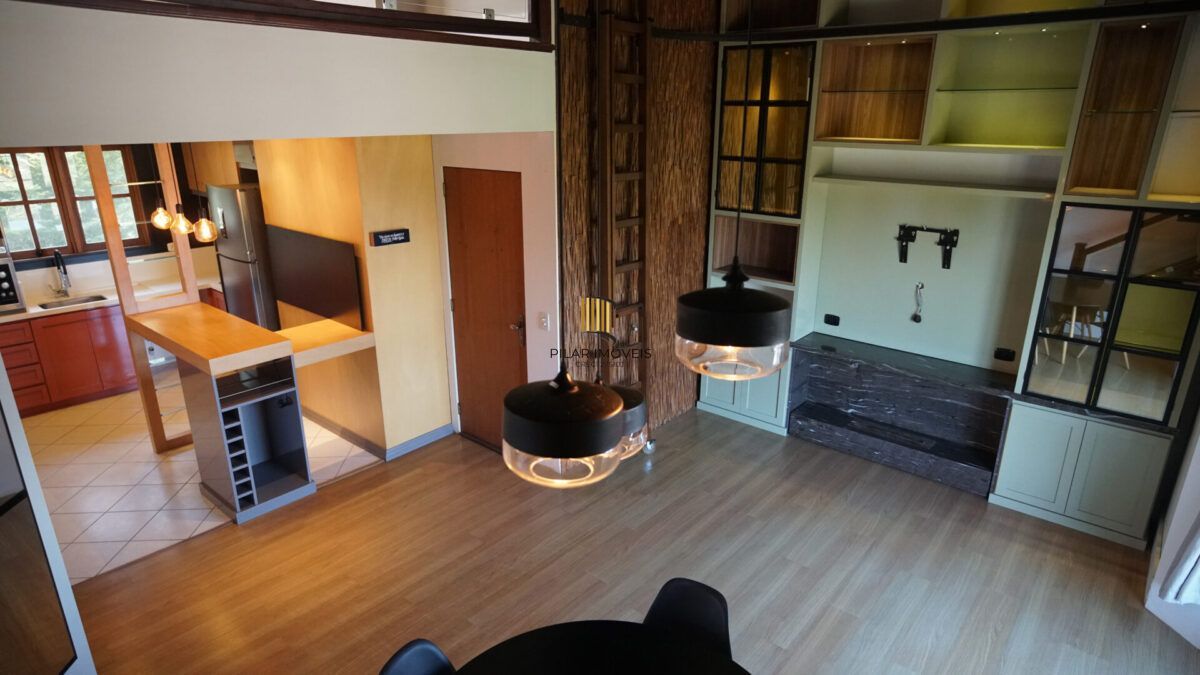 Cobertura no bairro Lago Negro em Gramado de 3 dormitórios e vaga