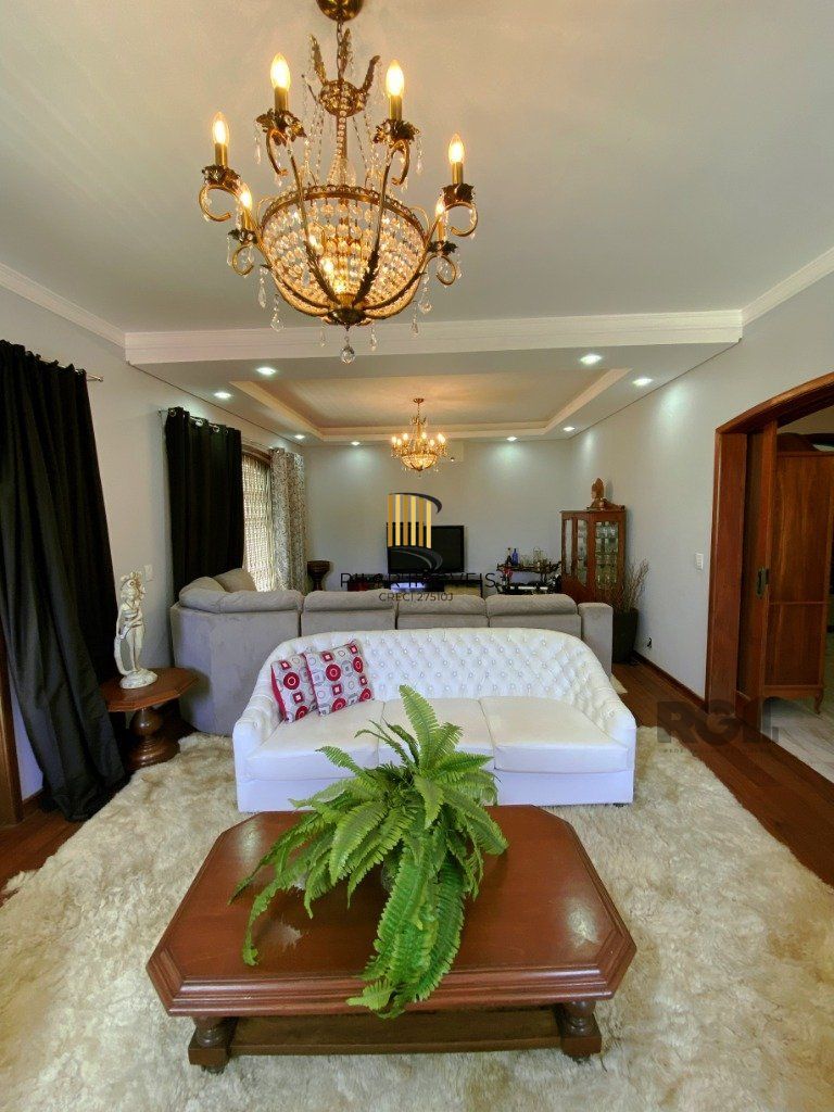 Casa no Teresópolis de 4 dormitórios e 4 vagas