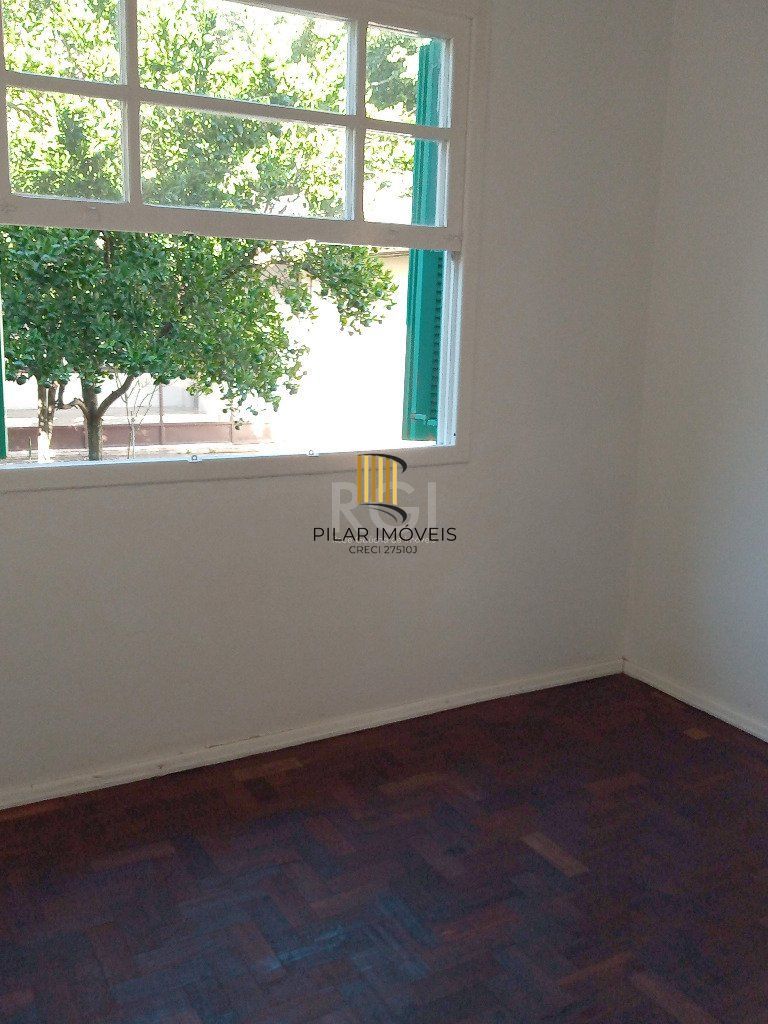 Casa para Venda - 170m², 4 dormitórios, sendo 1 suites, 2 vagas - Tristeza