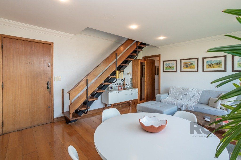 Cobertura no bairro Tristeza de 2 dormitórios e vaga Desocupada