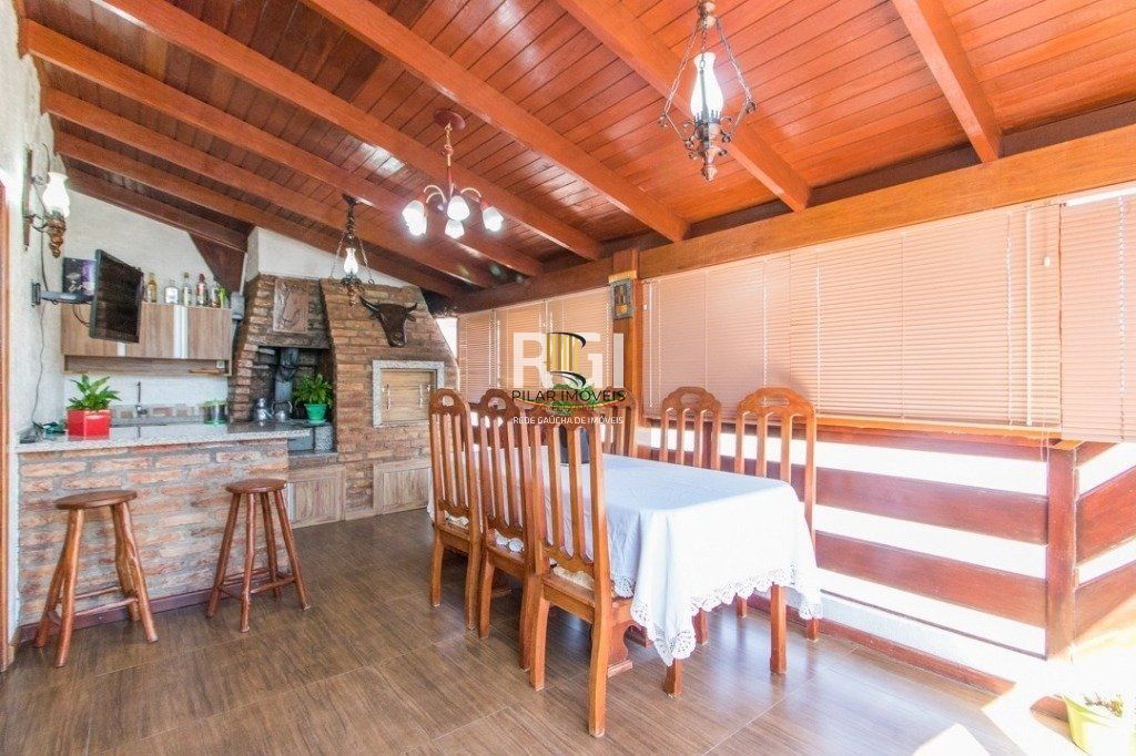 Cobertura para Venda - 170m², 3 dormitórios, 2 vagas - São Sebastião