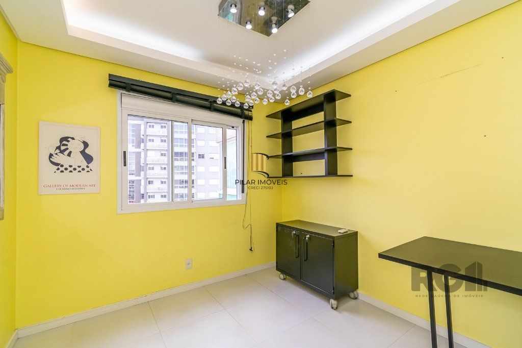 APTO 03 DORM. SUÍTE ,lareira, sacada c/ churrasqueira, 02 VAGAS .prédio com toda infra