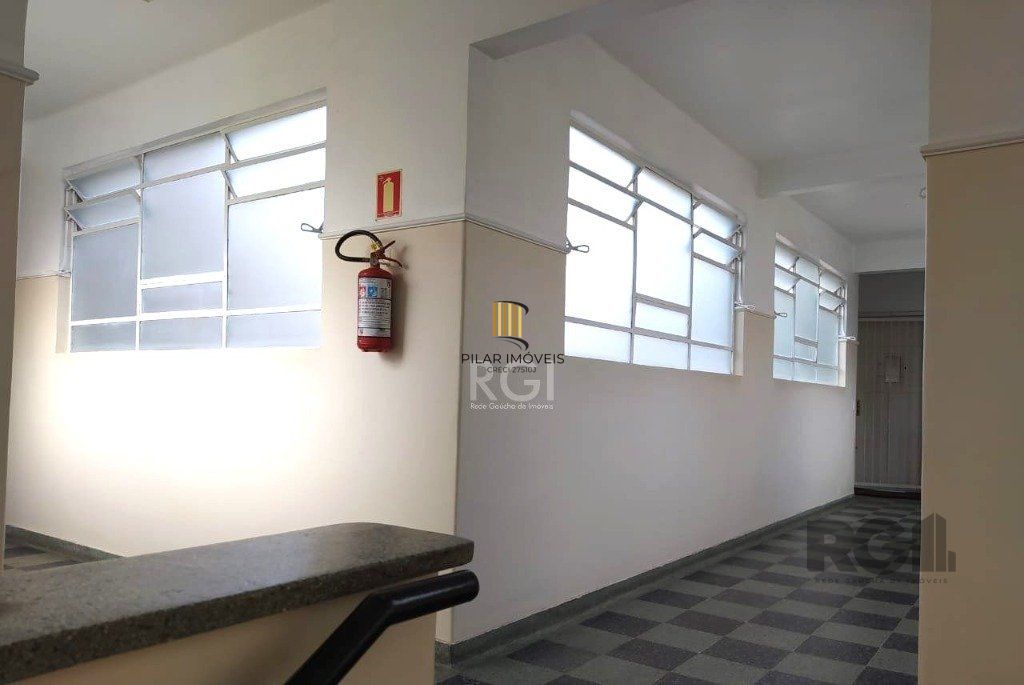 Apartamento no bairro Auxiliadora de 3 dormitórios