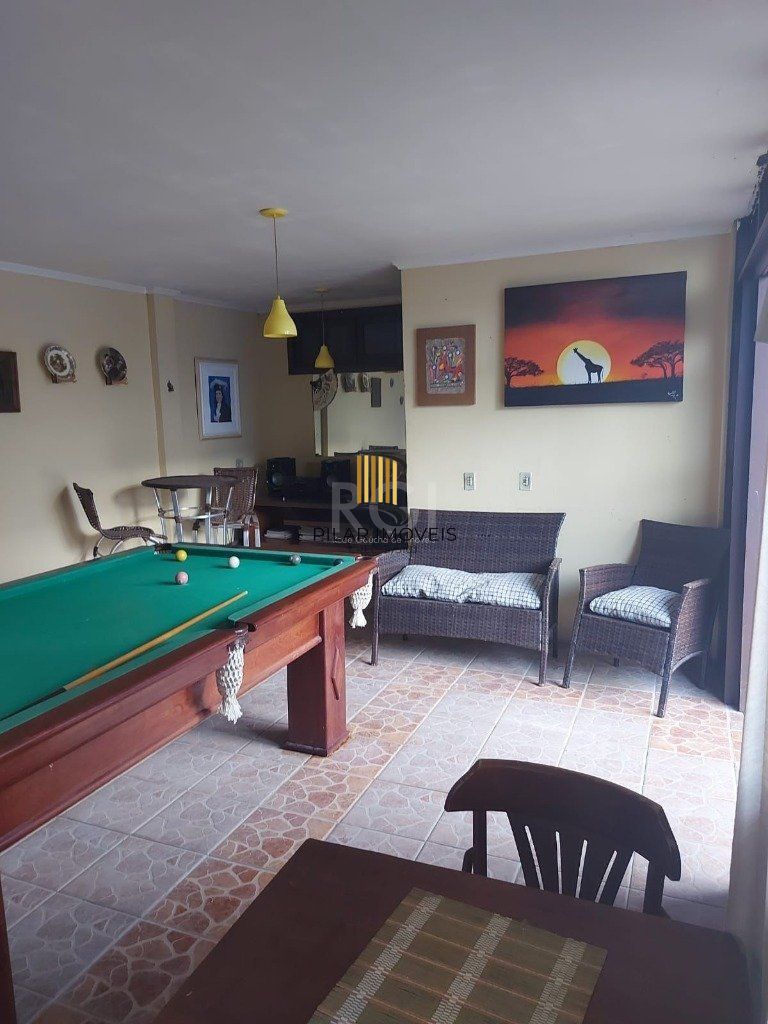 Casa de 5 dormitórios 6 vagas -no  Cristal