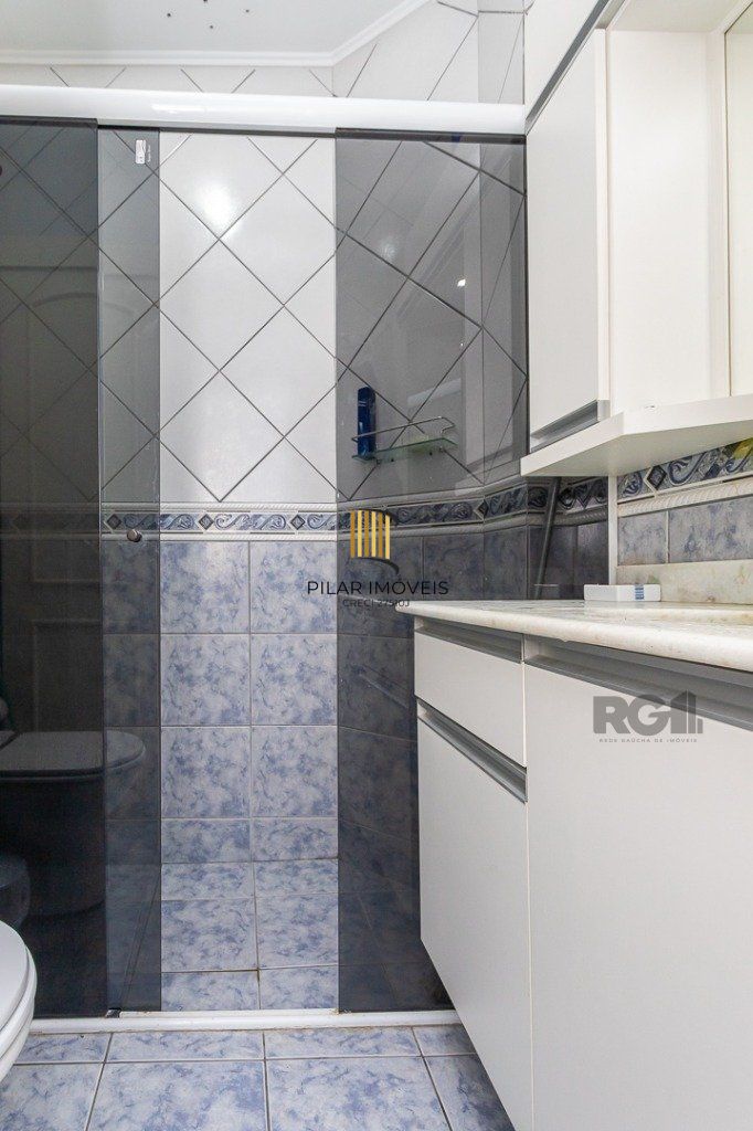 casa sobrado no Alto Petrópolis de 5 dormitórios e 3 vagas