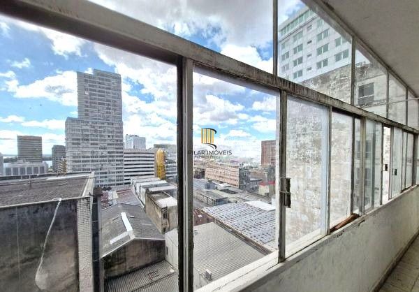 Apartamento no Centro de 3 dormitórios DESOCUPADO