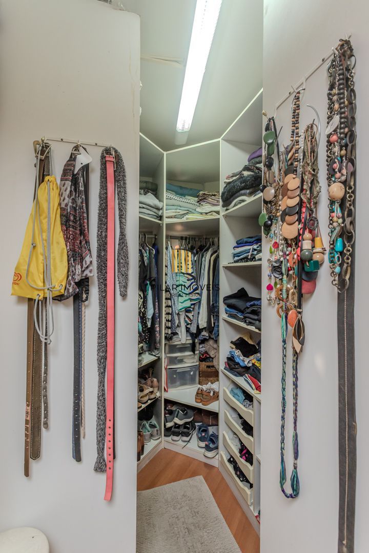 Cobertura no Menino Deus de 3 dormitórios e vaga